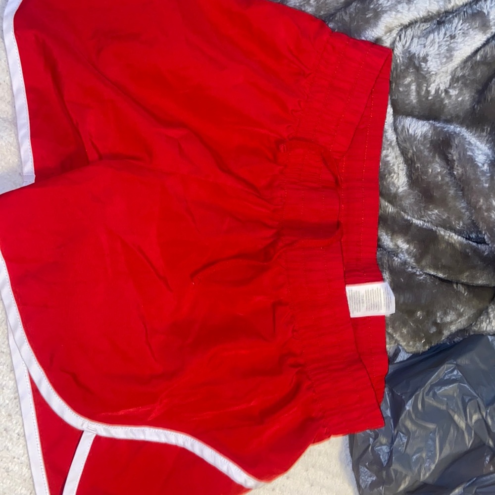 Athletic shorts red and white